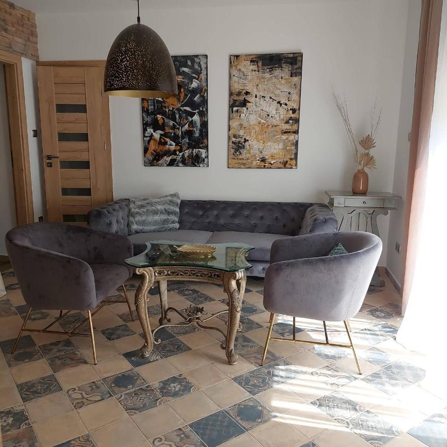 Dr Becsey Luxury Apartman ベーケーシュチャバ エクステリア 写真
