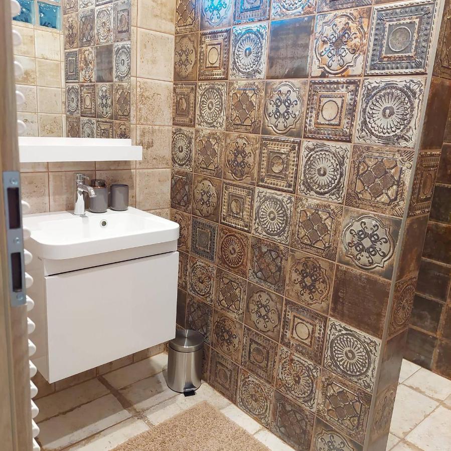Dr Becsey Luxury Apartman ベーケーシュチャバ エクステリア 写真